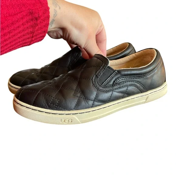 🌟3 For $15 SALE🌟 UGG Fierce Deco Quilted Slip On Sneakers - Picture 2 of 9